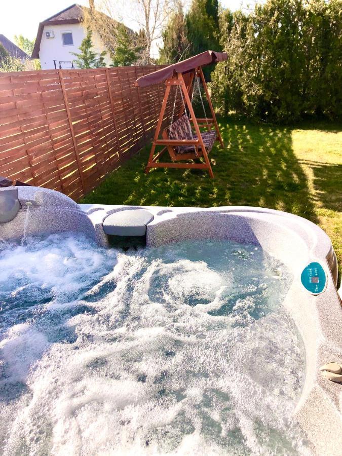 Tieff Apartmanhaz Balatonmariafuerdo Hullamtelep Balatonkeresztúr Екстериор снимка