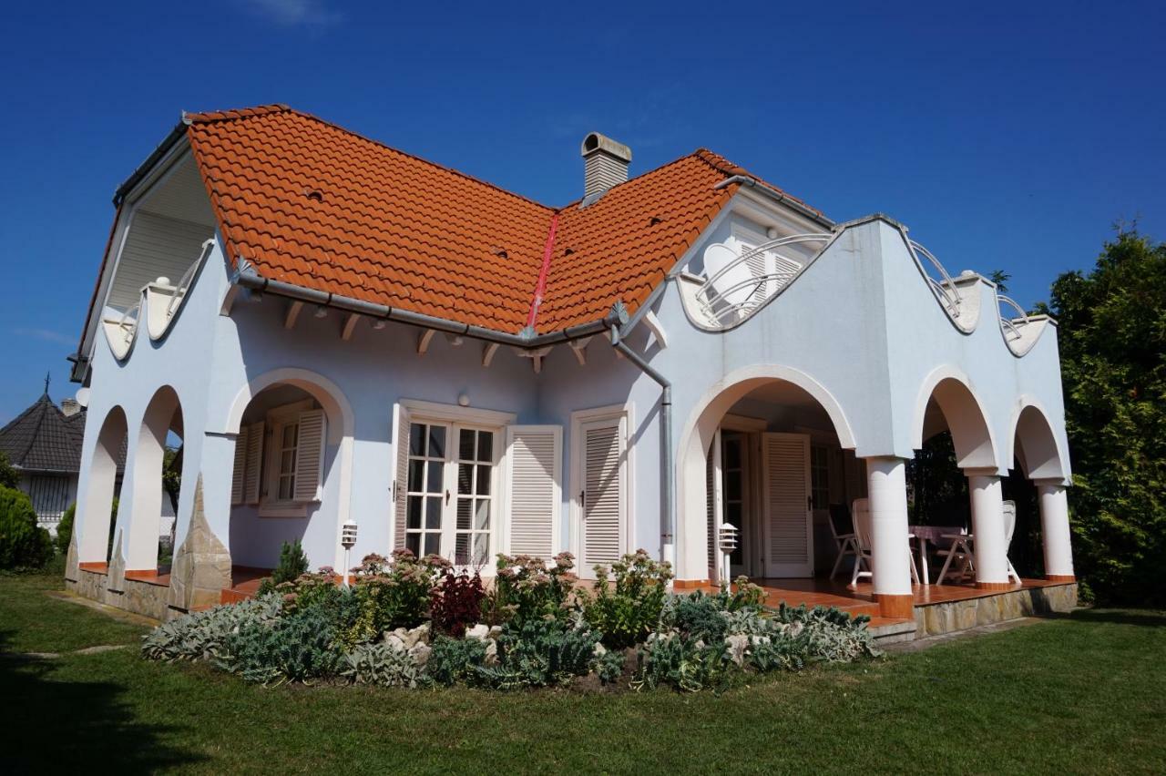 Tieff Apartmanhaz Balatonmariafuerdo Hullamtelep Balatonkeresztúr Екстериор снимка